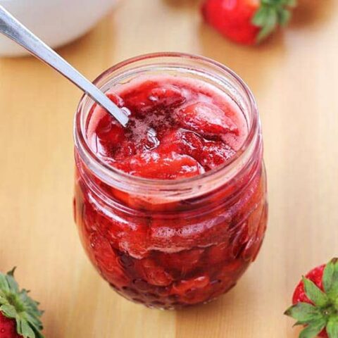 Strawberry Sauce (Strawberry Topping)