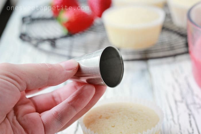 How to fill a cupcake pipping tip