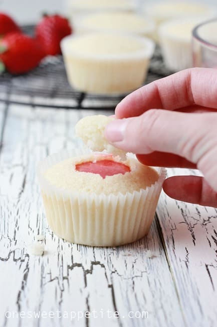 How to easily fill a cupcake