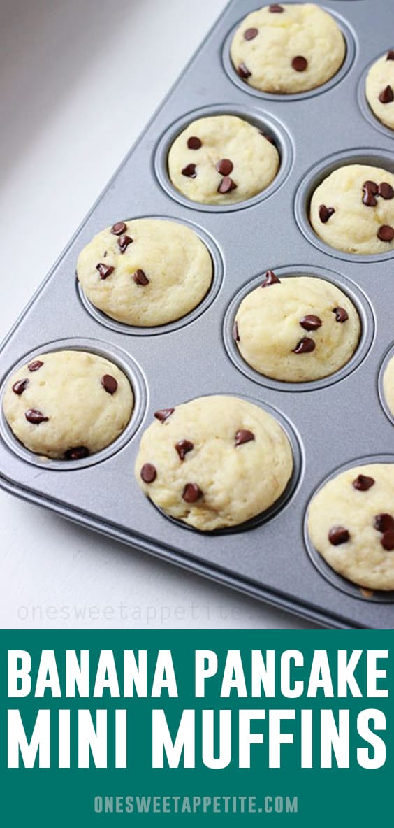 Banana Pancake Mini Muffins - Freezer friendly breakfast recipe! 