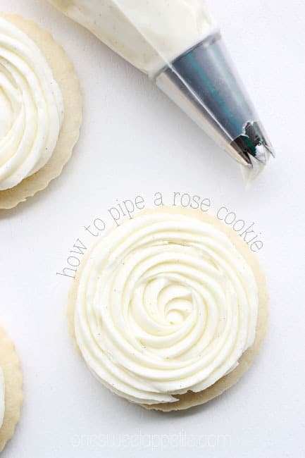 How to pipe a rose cookie