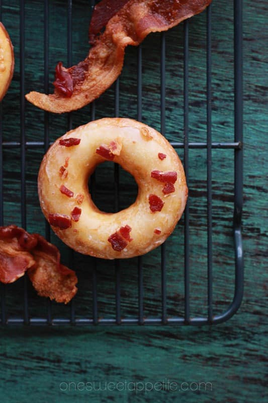 maple bacon donut easy recipe