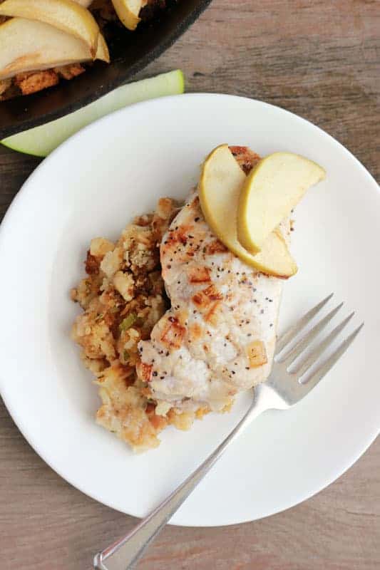 Easy Apple Baked Pork Chops