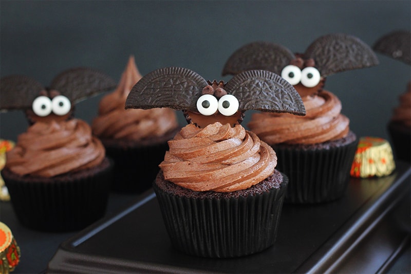 Bat Cupcakes - Perfect for Halloween