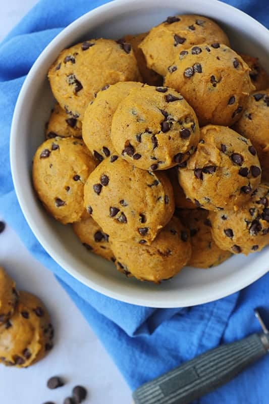 How to make the BEST Pumpkin Chocolate Chip Cookies