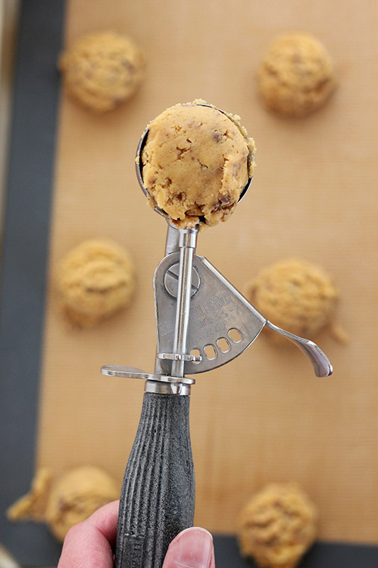 Harry Potter Butterbeer Cookies Recipe - Cupcake Diaries